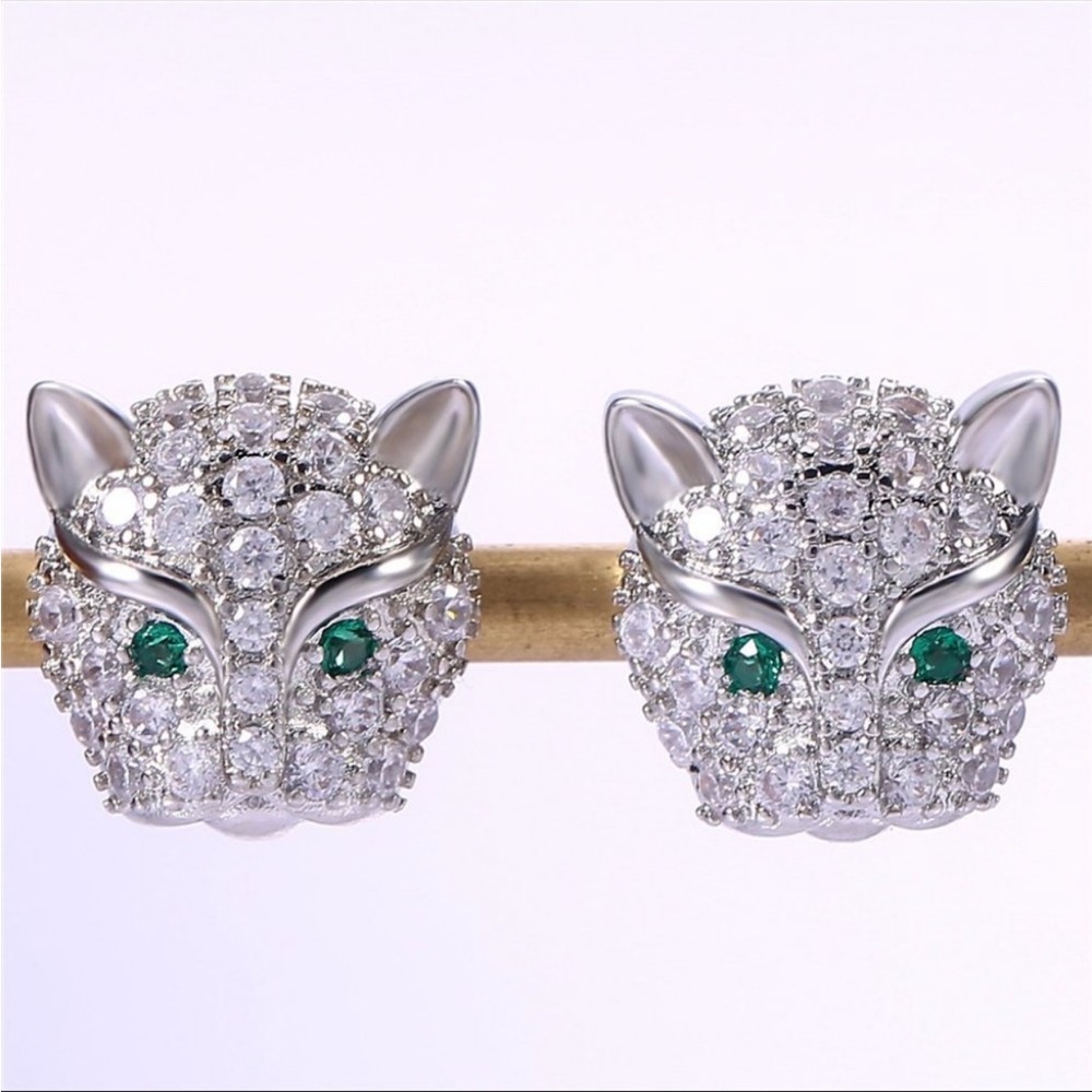 New 925 Silver Shiny Crystal Sparkling Stud Earrings for Women - Picture 3 of 10